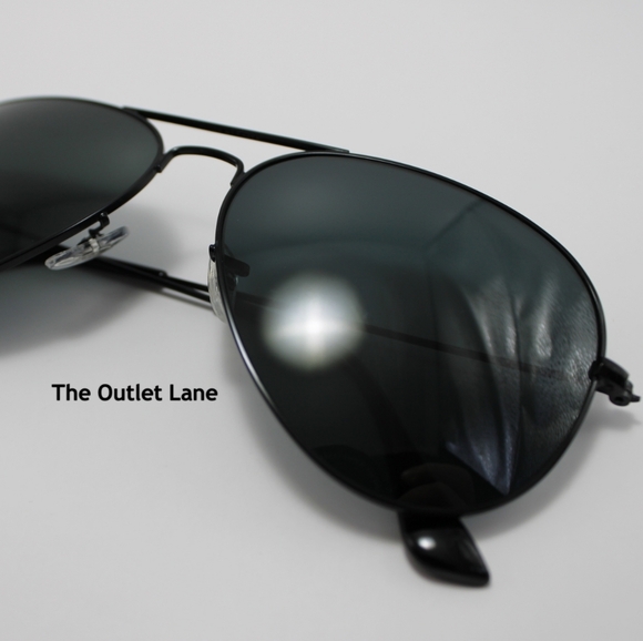 Model Display RayBan Classic Aviator All Black RB3025 - Picture 8 of 16